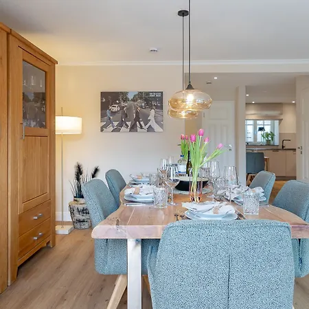 Inselnest, Alt Westerland, 120 M2 Dhh, Lichtdurchflutet, Saniert Mai 26 Sylt