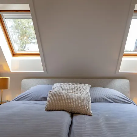 Inselnest, Alt Westerland, 120 M2 Dhh, Lichtdurchflutet, Saniert Mai 26 *