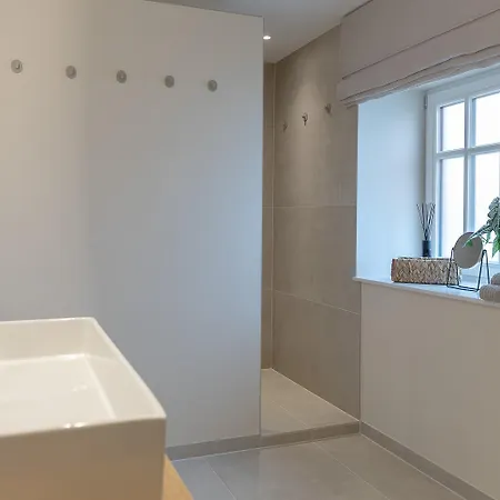 Inselnest, Alt Westerland, 120 M2 Dhh, Lichtdurchflutet, Saniert Mai 26 Appartement Sylt